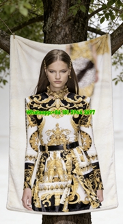 Versace Baroque Gold Black and White Print Runway Dress Flannel Throw Blanket IMG_1599